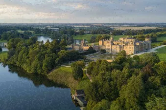 Oxford - opportunity to visit Blenheim Palace ✈️