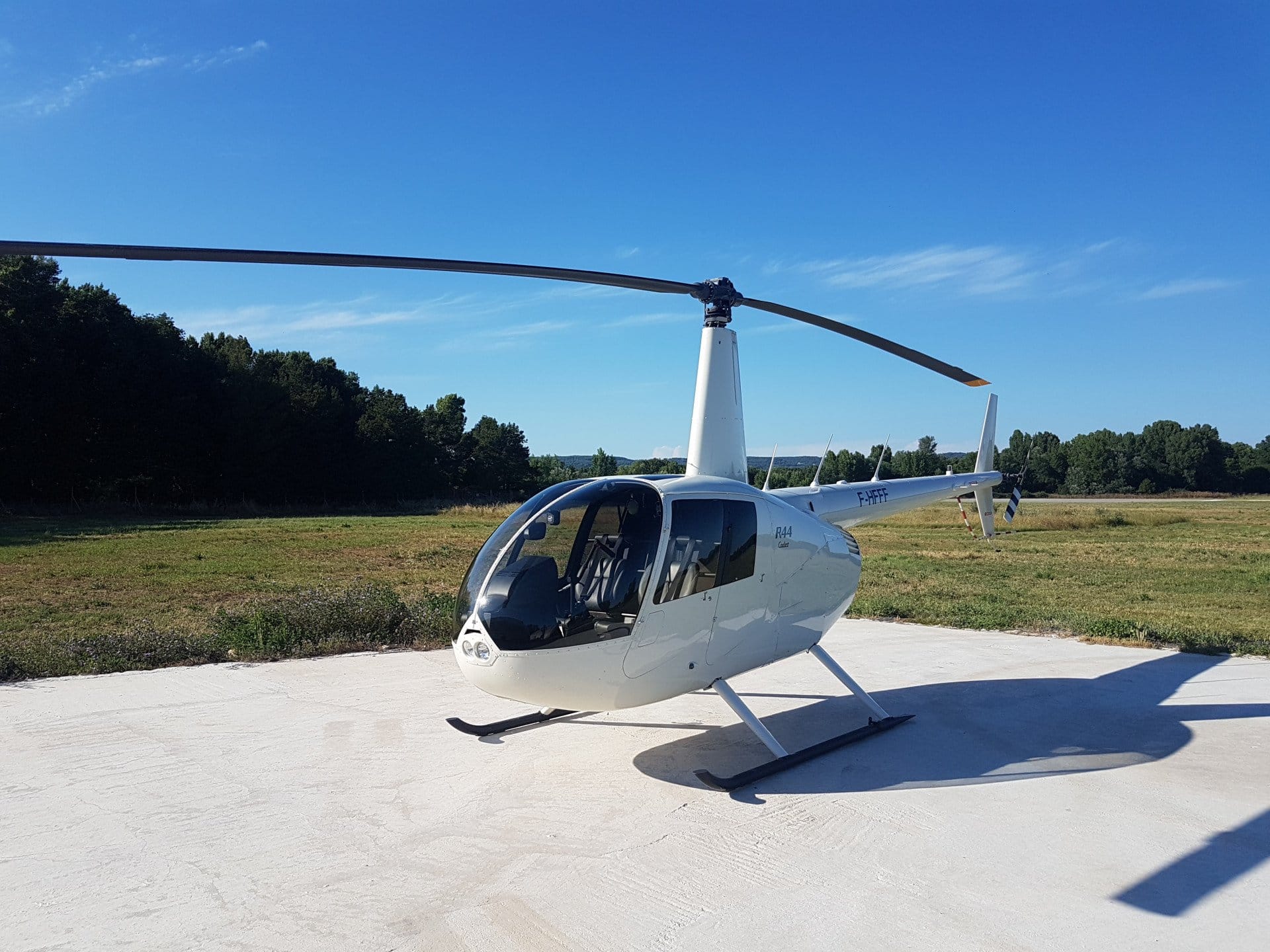 Robinson R44 CADET