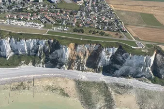 Venez découvrir les côtes du Nord depuis le ciel