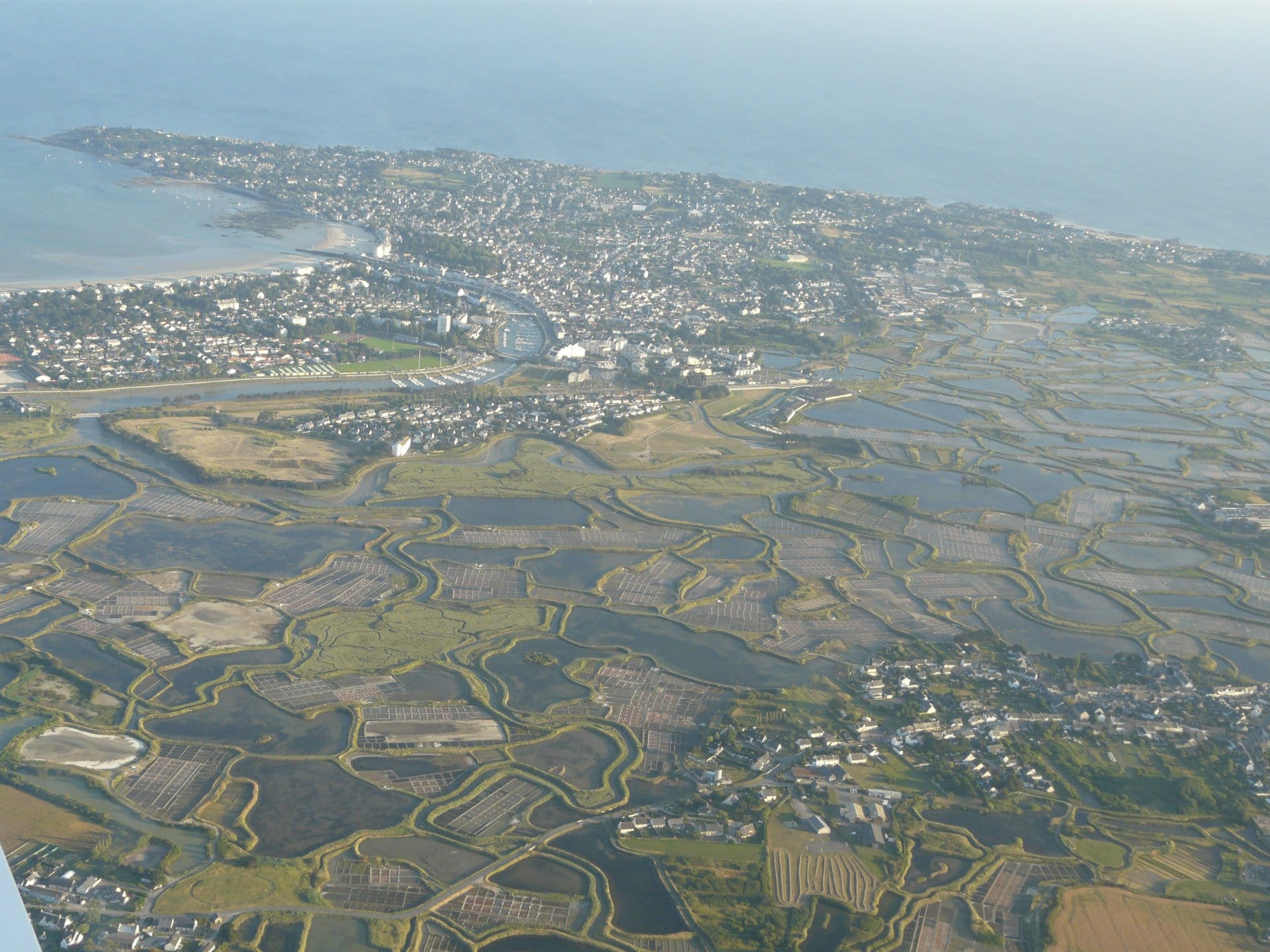 Balade aérienne au-dessus de la presqu'île Guérandaise