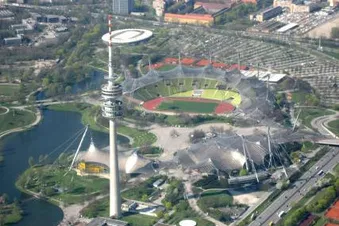 Augsburg - München - Salzburg - Red Bull Museum - Augsburg