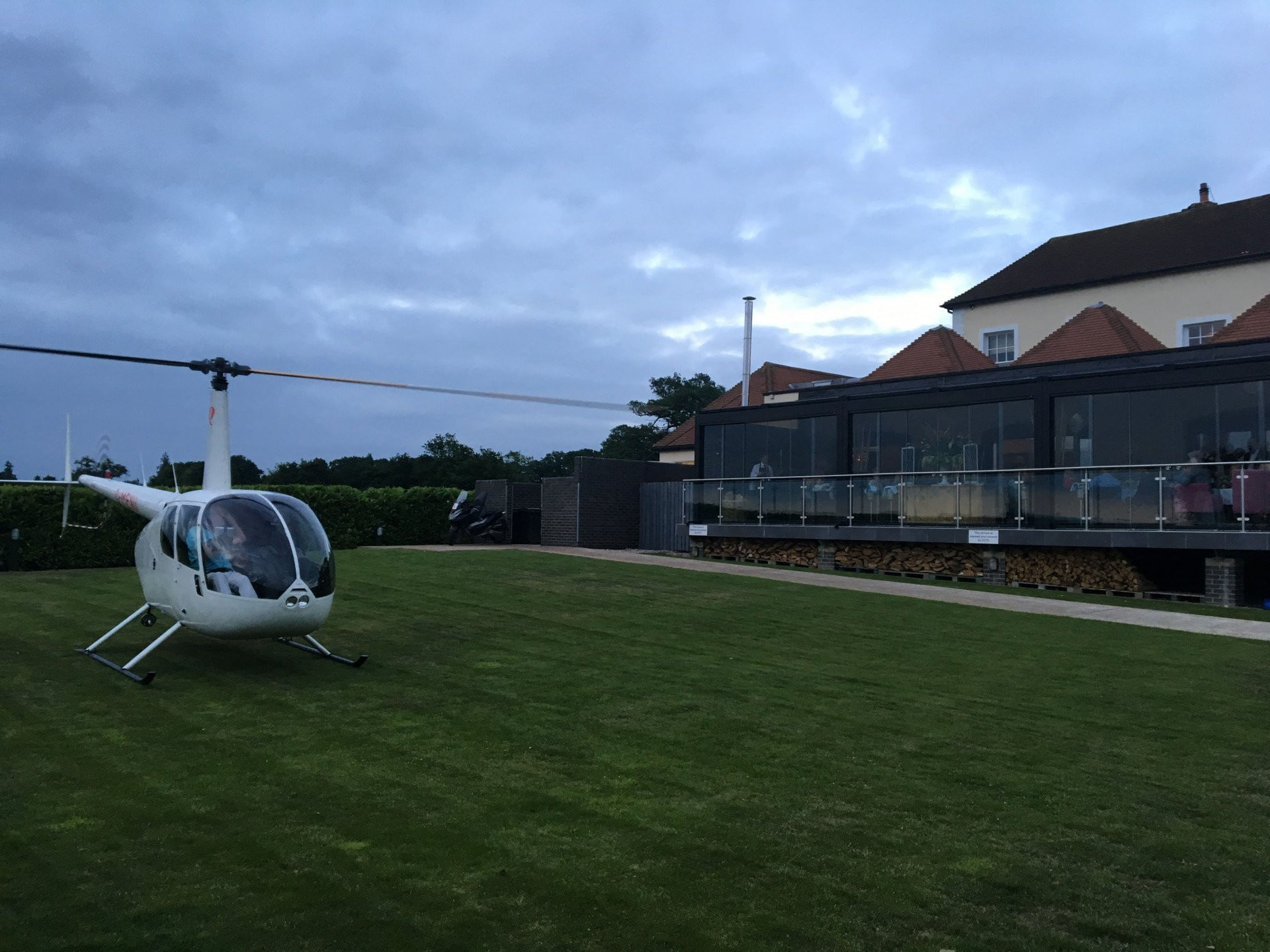 Ely cathedral flight Newmarket race course, Cambridge (heli)