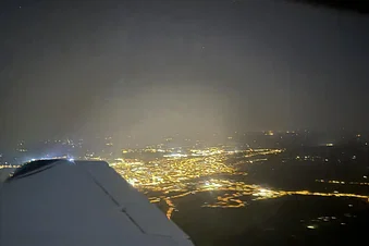 Les illuminations nocturnes en bout d'aile