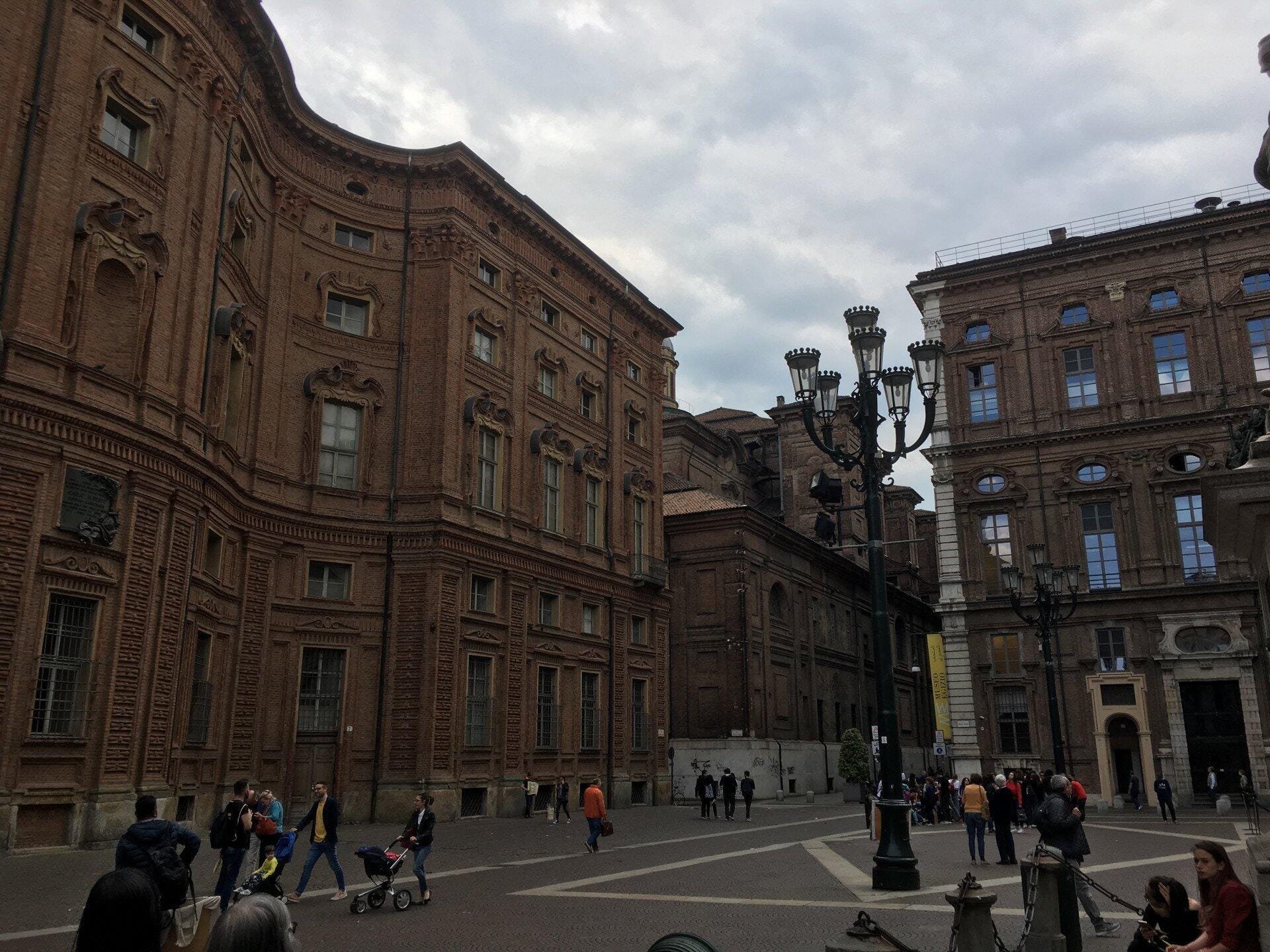 Vol d'excursion : déjeuner et visite dans la journée à Turin