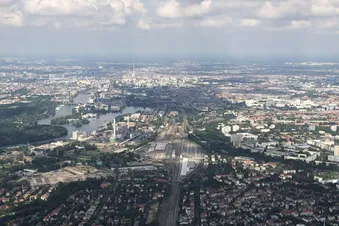 Flexibler Rundflug über Berlin - kurzfristig verfügbar