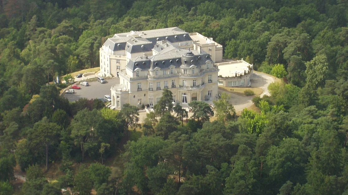 Survoler des Châteaux de l'Oise et Parc d'attractions (1pax)