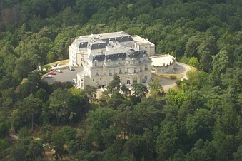 Survoler des Châteaux de l'Oise et Parc d'attractions (3pax)