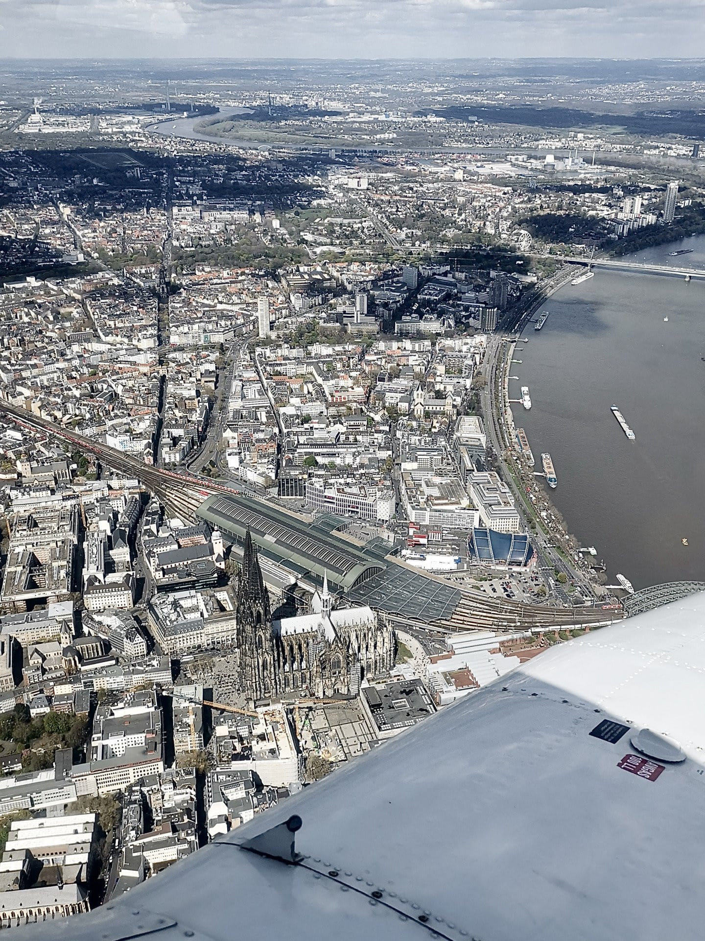 Von Aachen über Eifel und Köln (3P.)