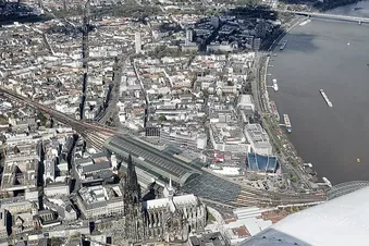 Von Aachen über Eifel und Köln (3P.)