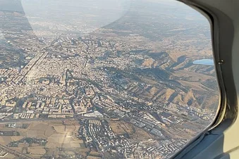 Flight from La Axarquia to Granada and return