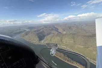 Rundflug: Entdecke Burgen/Schlösser am Rhein bis zur Mosel
