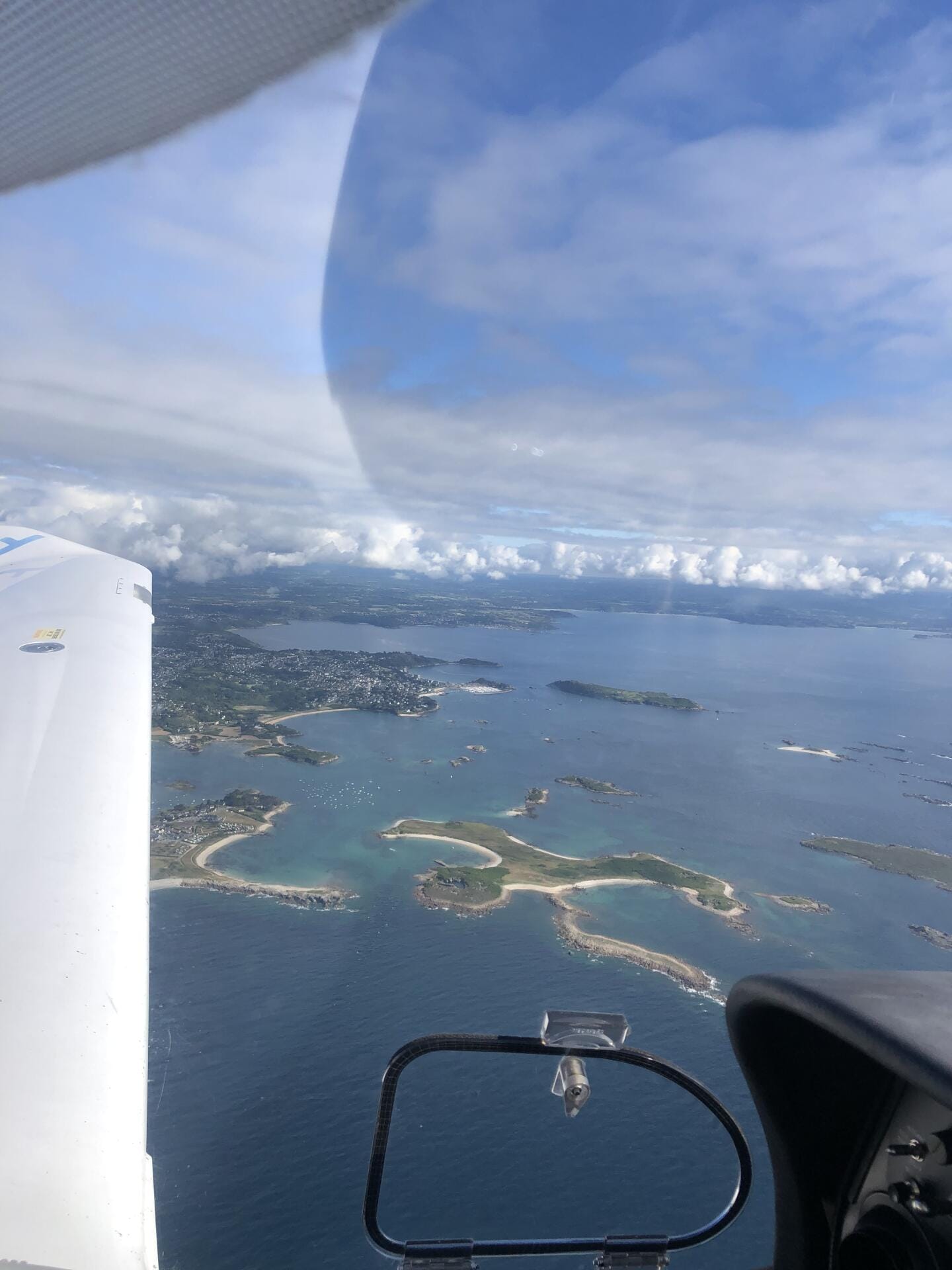 Survol de la côte Nord et retour par la Pointe Saint Mathieu