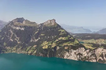 Von Mythen und Seen - Helikopterflug über die Zentralschweiz