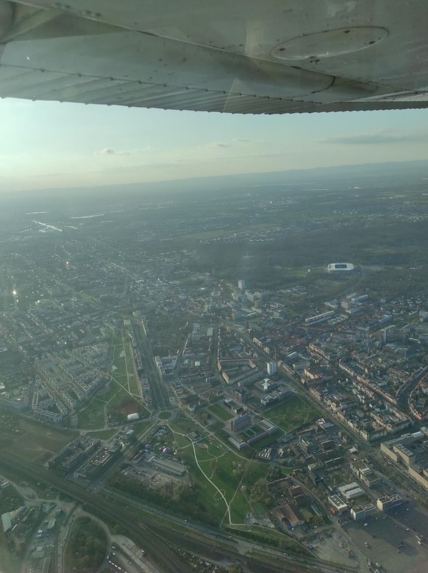 Rundflug über Pfalz und Karlsruhe