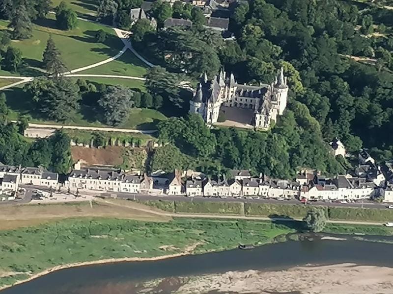 Vol : les Châteaux de la Loire depuis Le Mans pour 1 pas