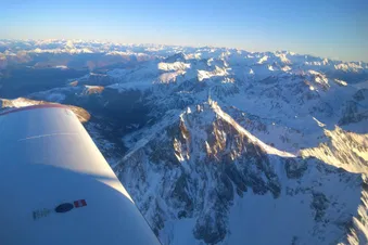 Balade aérienne vers le pic du midi de Bigorre depuis Muret