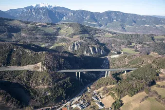 Kleine Alpentour im Helikopter (2-3 Passagiere)