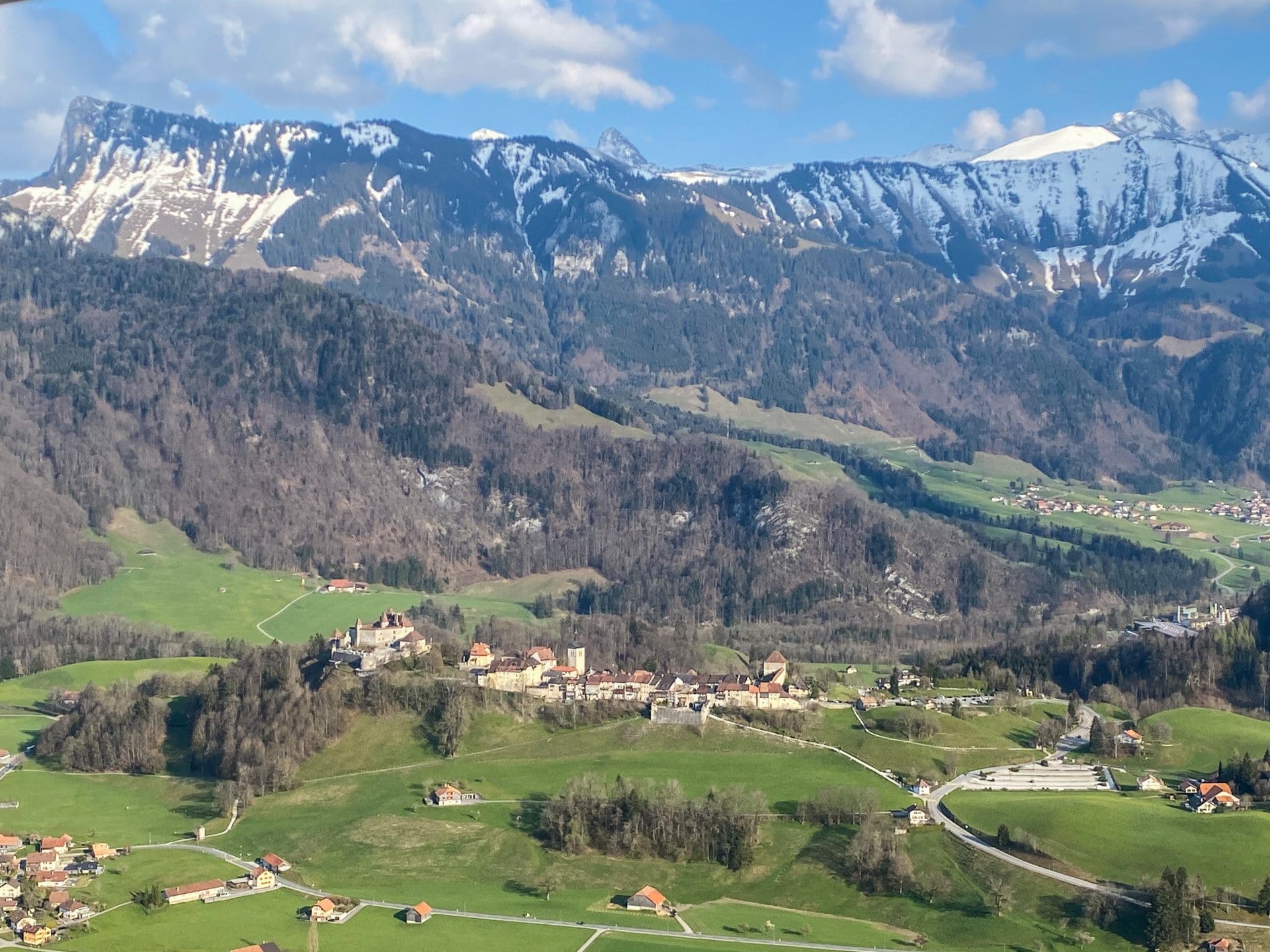 De la Gruyère au lac de Thoune