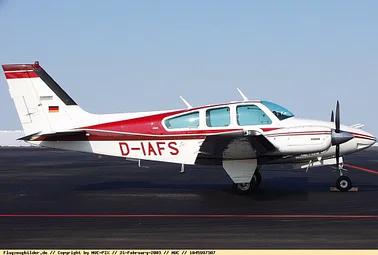 Rundflug mit einer  Beechcraft Baron B55
