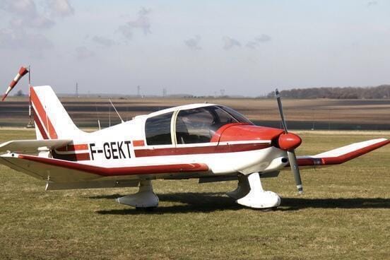DR400 vue 3/4 avant