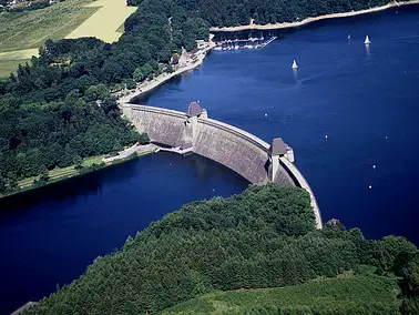 Sauerland-Rundflug über Dortmund und den Möhnesee