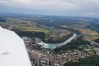 Rundflug mit DR40 zum Rheinfall und Bodensee