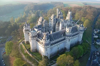 Survol des Châteaux et Parcs de loisirs du nord-est de l'IdF