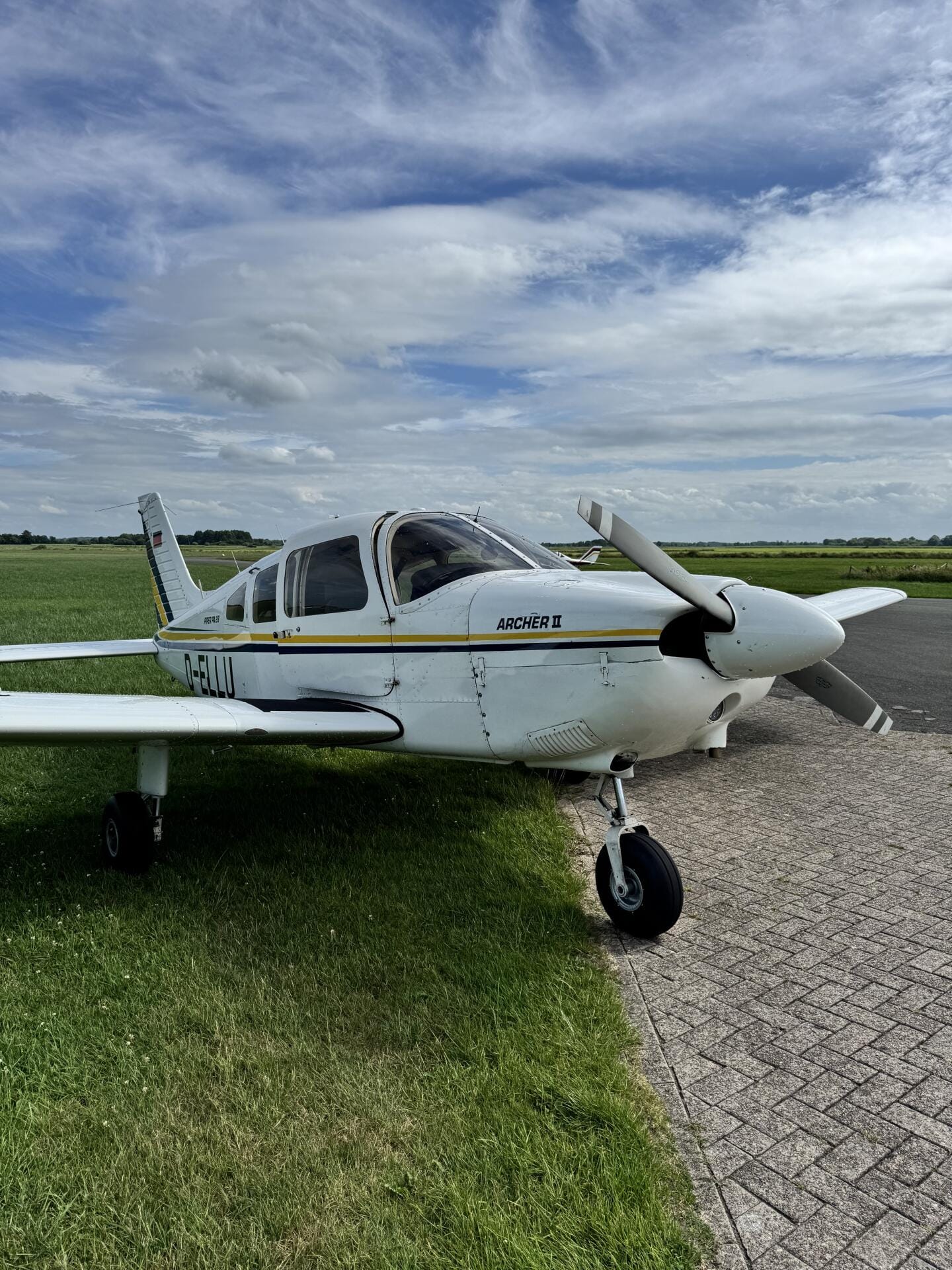 Piper PA28-181