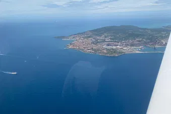 Overfly Isola d'Elba and the surrounding isles