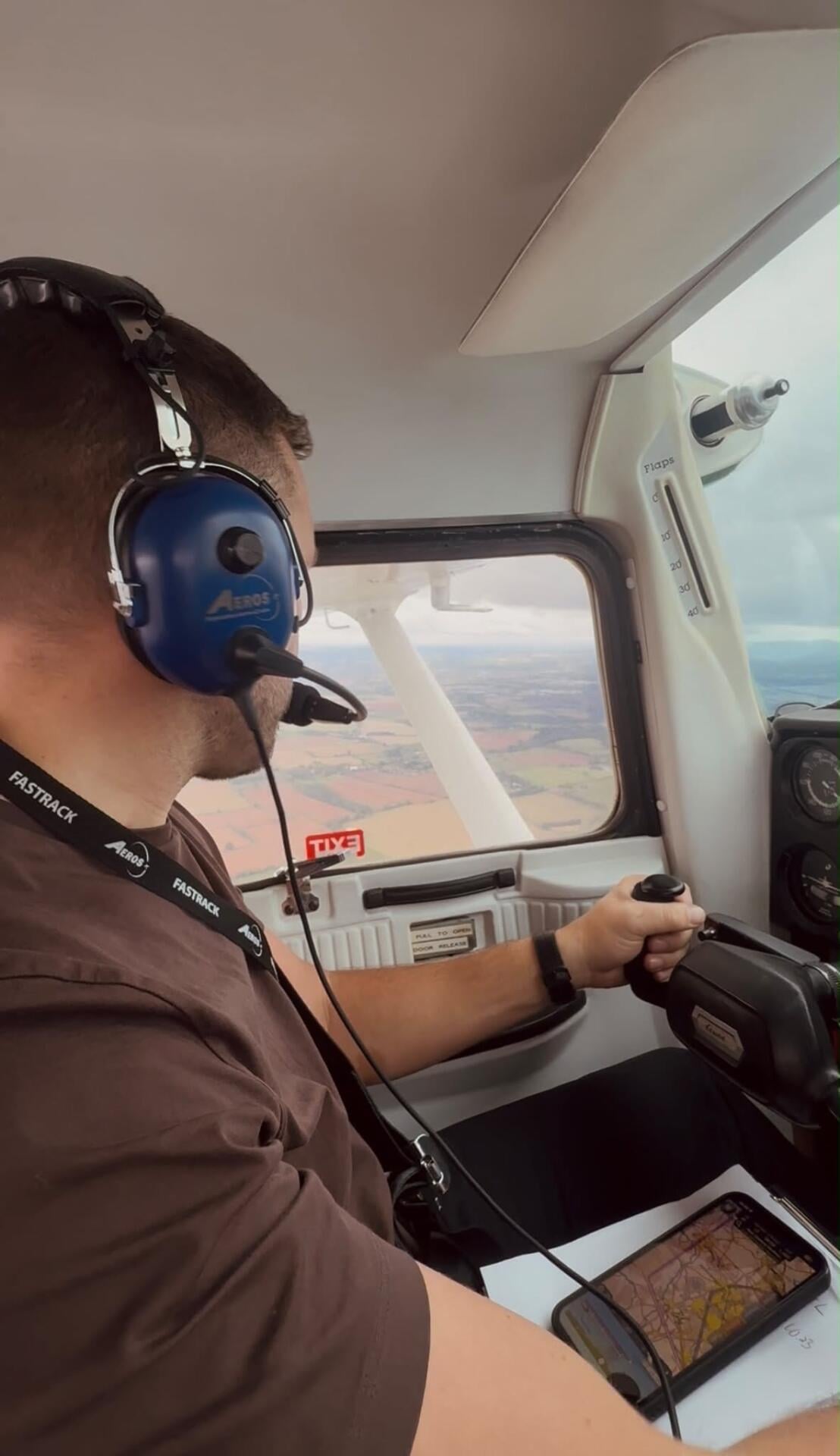 Rob Flying