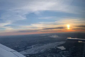 Dämmerungsflug, idealer Weise mit Sonnenuntergang