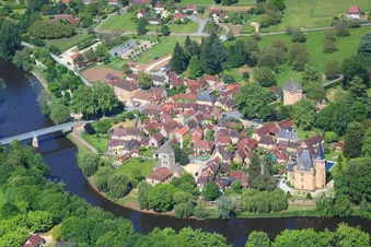 Village de Saint Léon sur Vézère.