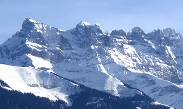 Survol du barrage d'Emosson et des Dents du Midi, hélico