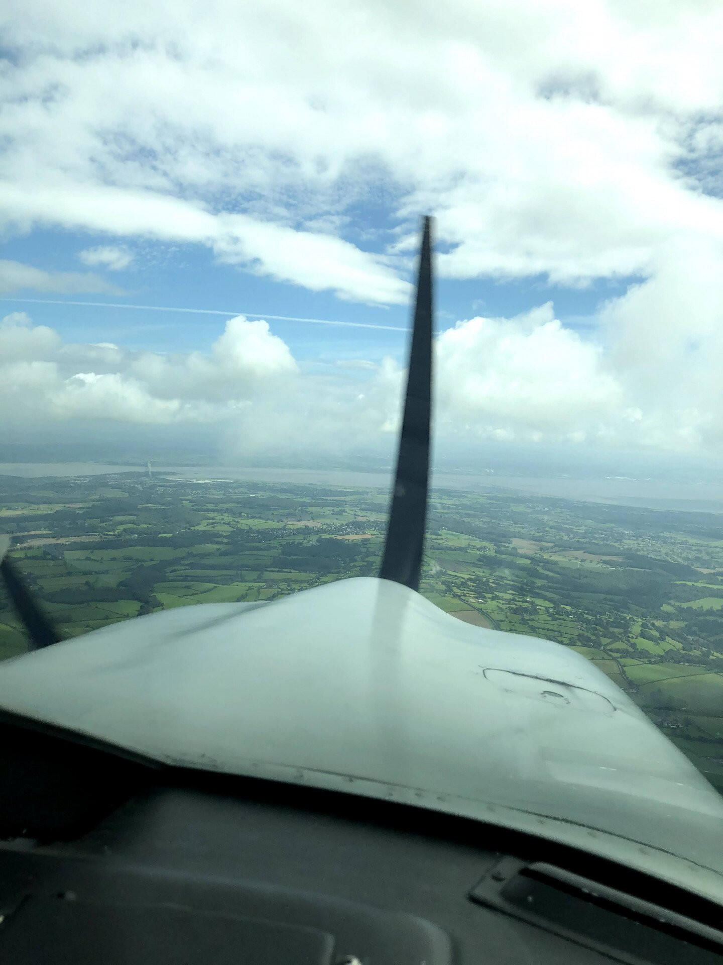 Fly to Shobdon for lunch and return
