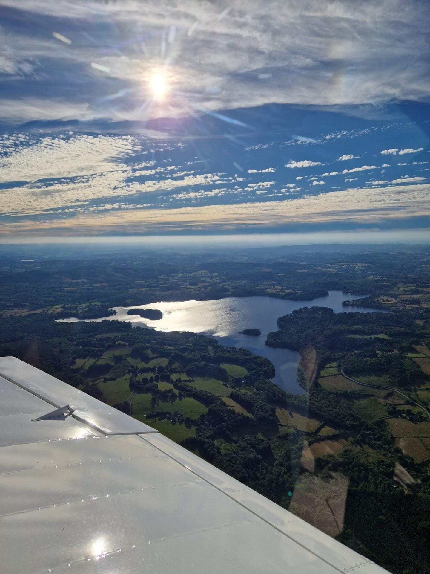 Vol touristique vers Autun et le Morvan