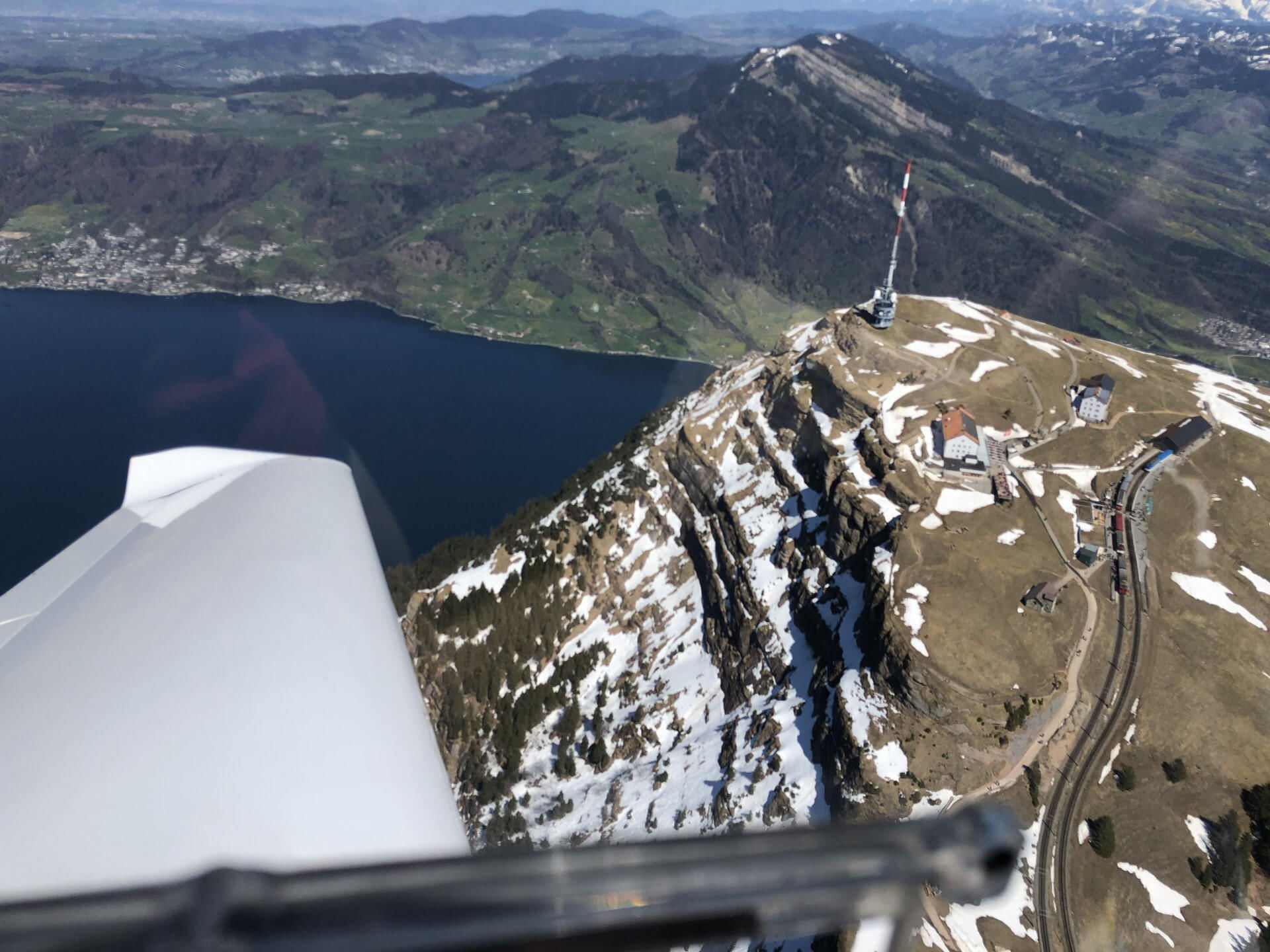 Flug zum grossen und kleinen Mythen und über die Rigi retour