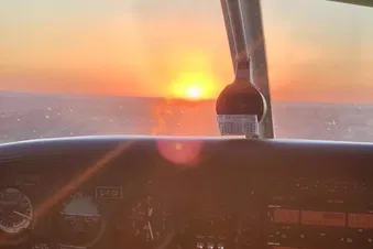 Berlin/Potsdam Umgebung (Sunset) Rundflug mit Tiefanflug BER