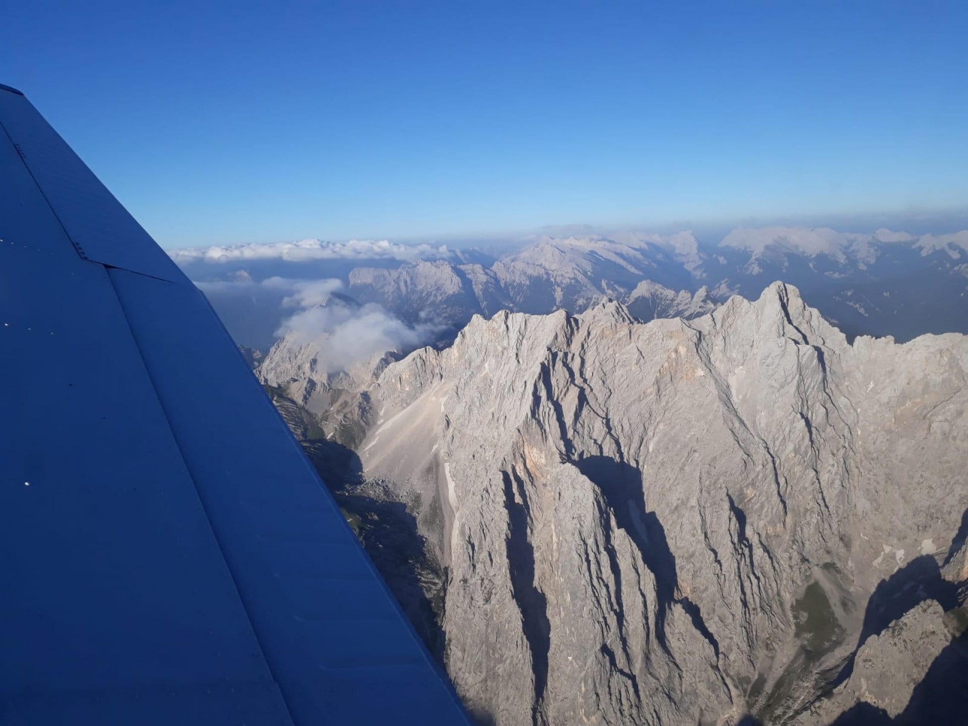 Alpenrundflug -> Zugspitze + Schloss N. (ihr seid zu dritt)