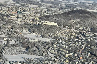 Rundflug ab Salzburg zu Deinem Wunschziel