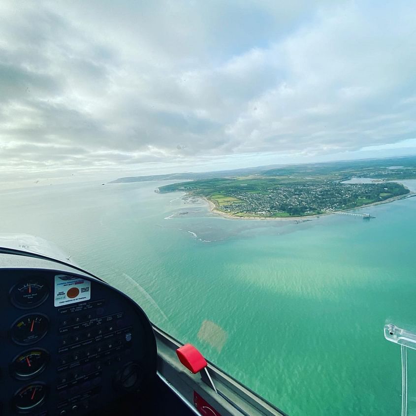 Day Trip to Isle of Wight Bembridge from Redhill in a PA28