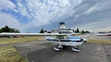 kurzfristig verfügbar - Rundflug mit der Cessna 172N (30min)