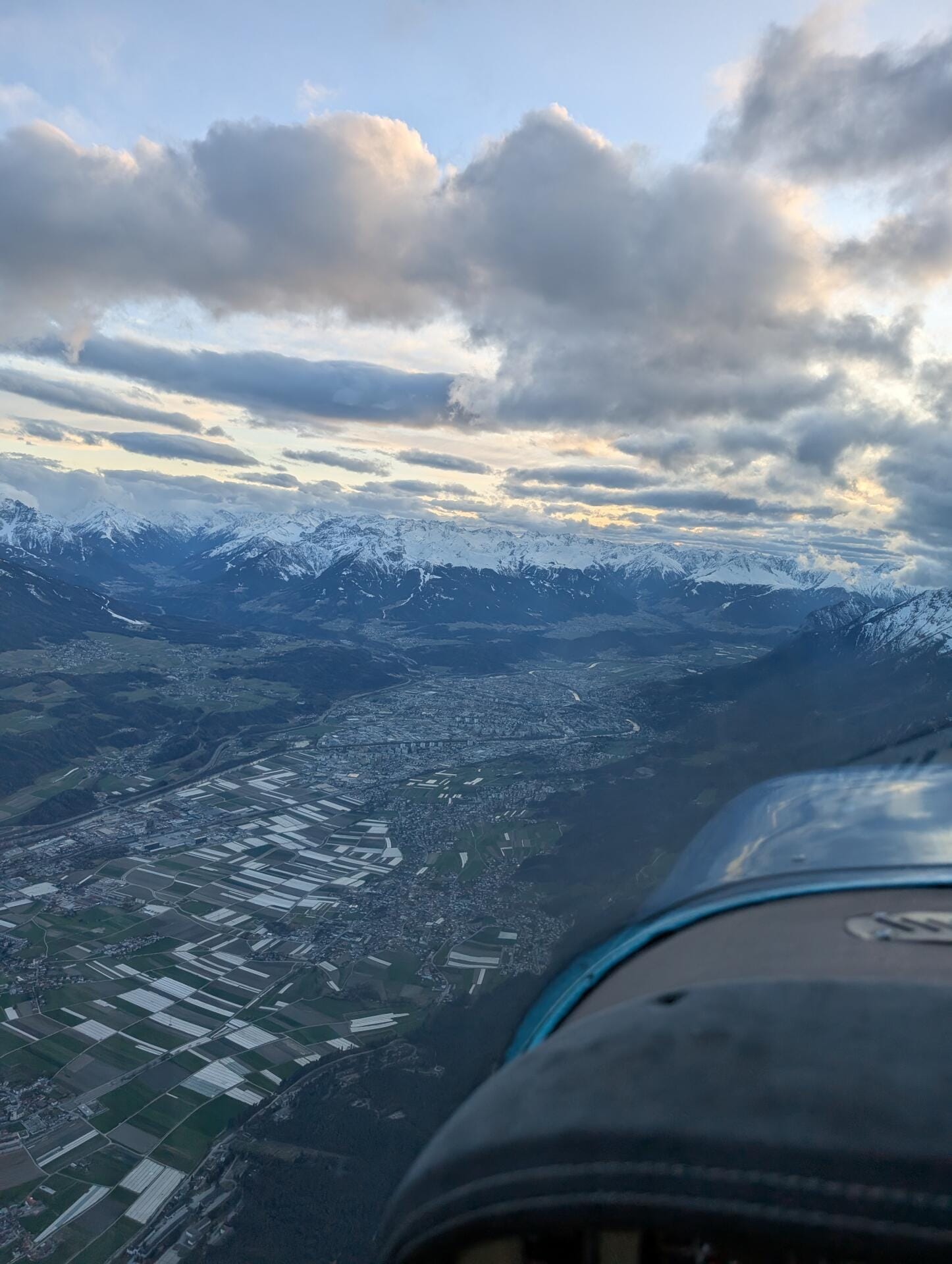 Nachtflug durch die Alpen | Night Flight through the Alps