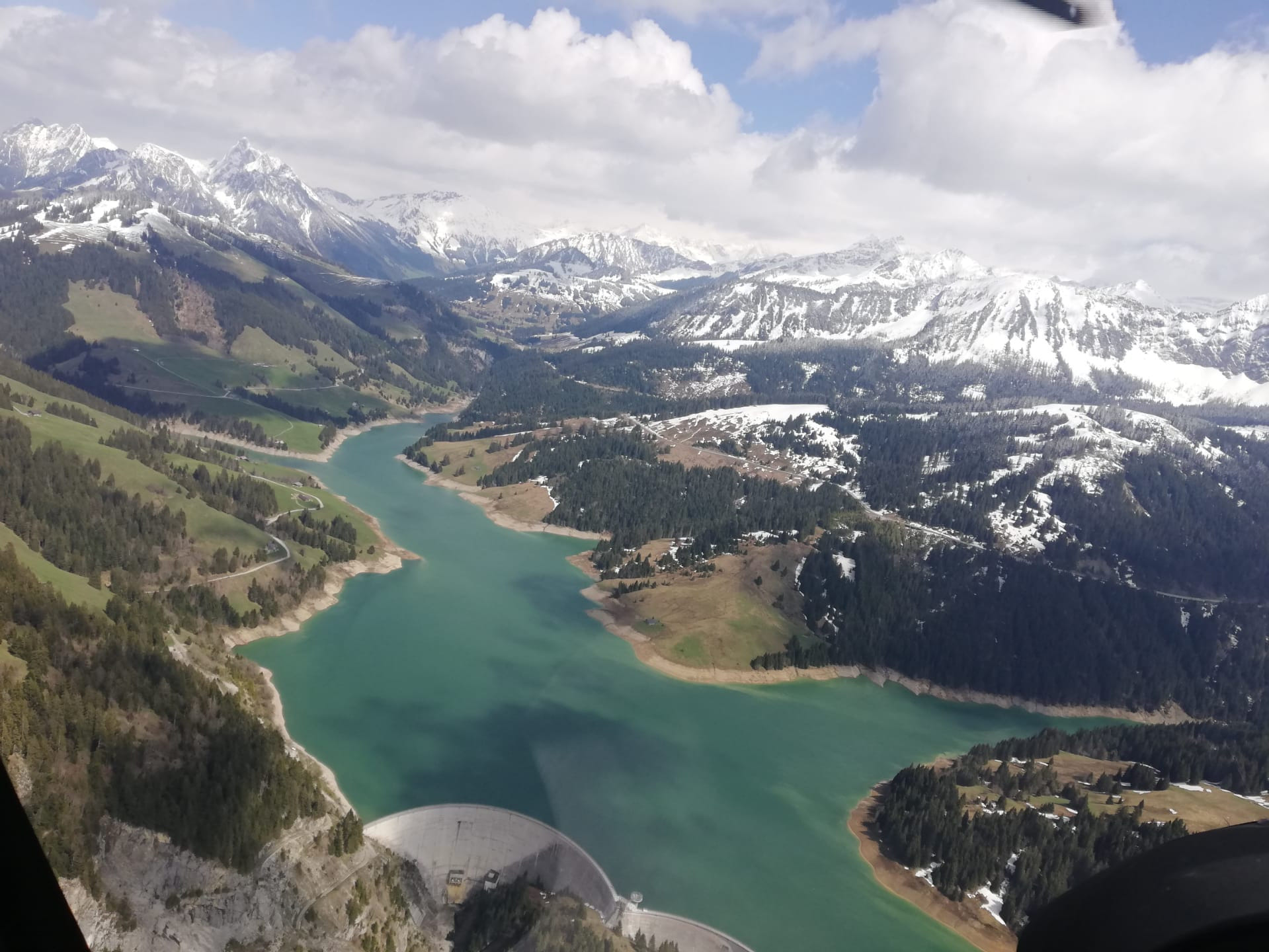 Préalpes vaudoises/fribourgeoises en hélico depuis Lausanne