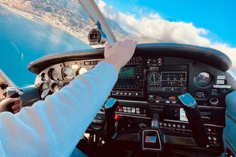 De Cannes à Menton par l’arrière-pays et retour par la mer