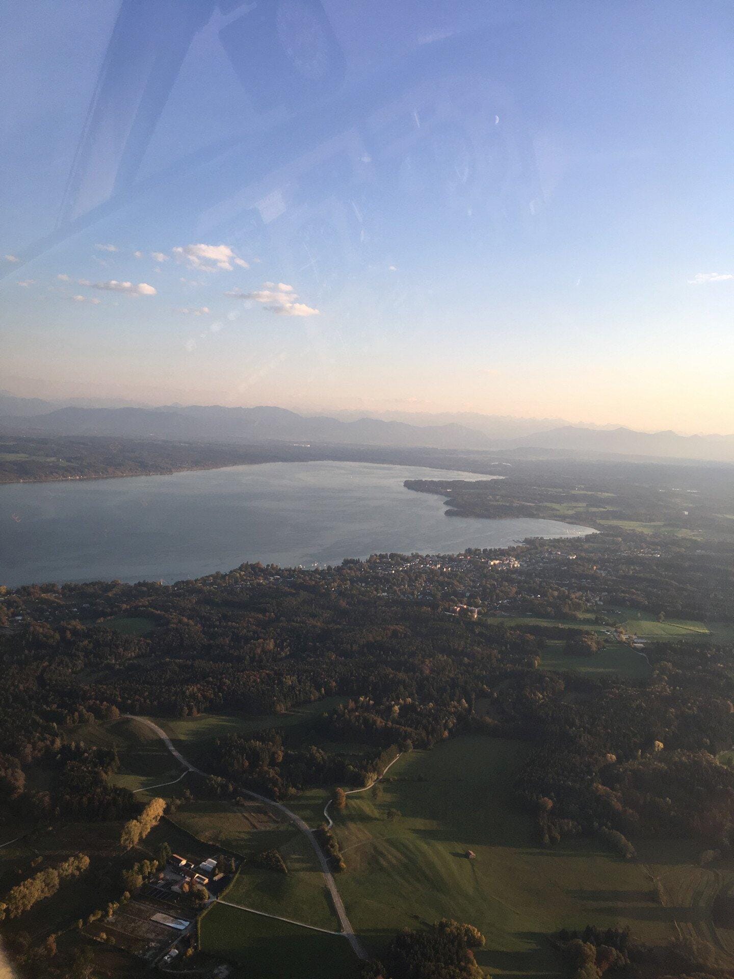 Seen & Skyline – Bayerns Süden aus der Luft erleben.
