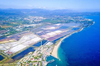 Hyères et ses alentours en Hélicoptère - 30 min