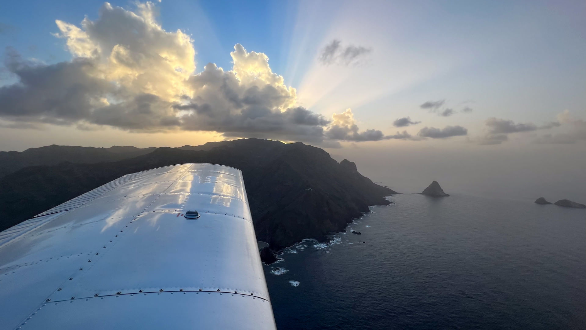 Flying around Tenerife (Greenest route)