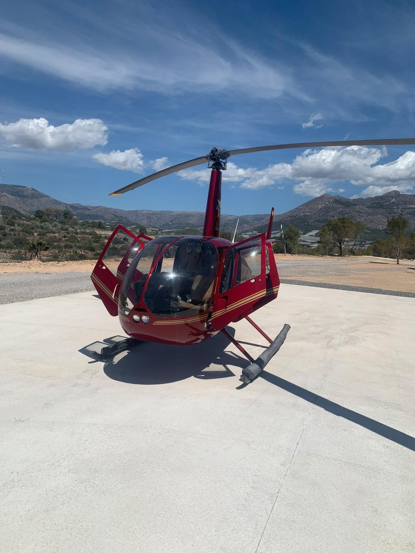Robinson R44