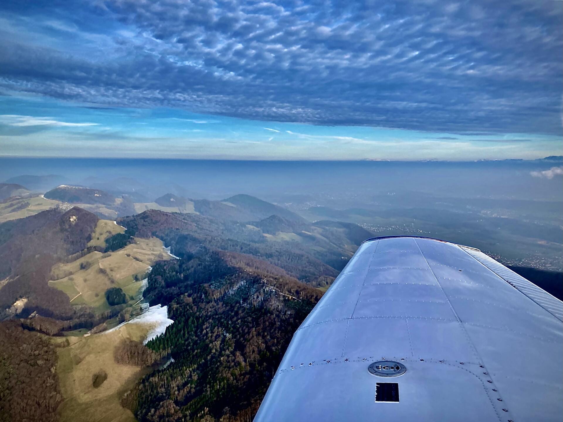 Flight along the Swiss Jura