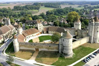 Château de Blandy Les Tours